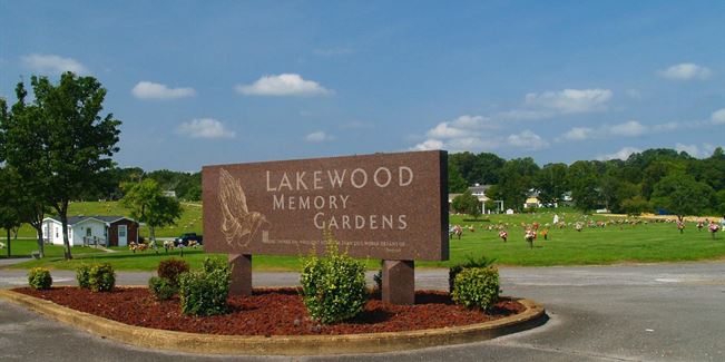 Lakewood Memory Gardens S - 3 